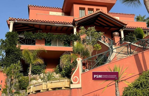 Foto 1 de Xalet en venda a El Mayorazgo - El Limonar de 6 habitacions amb terrassa i piscina