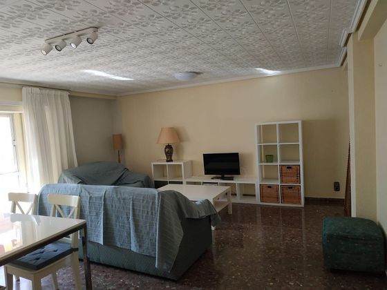 Foto 1 de Pis en lloguer a La Carrasca de 4 habitacions amb terrassa i mobles