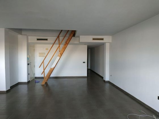 Foto 2 de Dúplex en venta en Alginet de 5 habitaciones con garaje y balcón