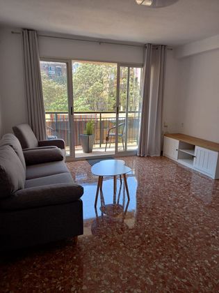 Foto 1 de Pis en lloguer a Mestalla de 2 habitacions amb mobles i balcó