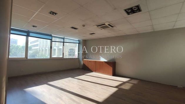 Foto 2 de Oficina en venda a Ciudad Universitària amb aire acondicionat i ascensor