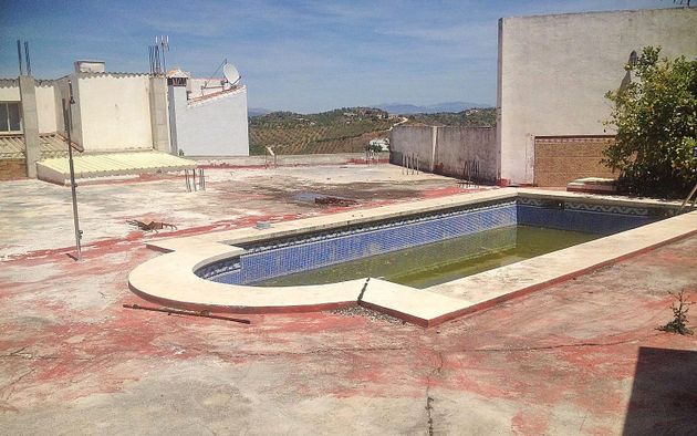 Foto 2 de Edificio en venta en Guaro con piscina