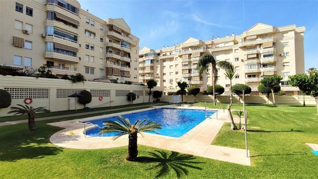 Foto 1 de Pis en venda a Parque Mediterráneo - Santa Paula de 4 habitacions amb piscina i jardí