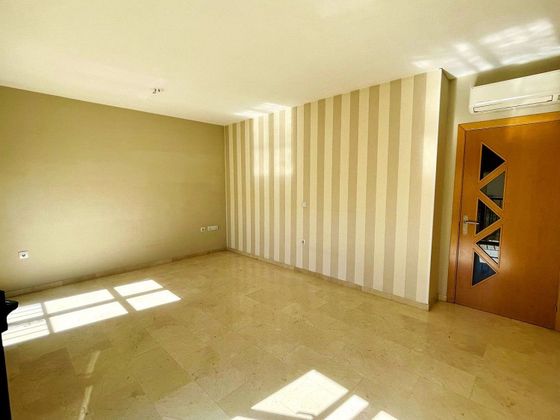Foto 2 de Ático en venta en Centro - Antequera de 3 habitaciones con terraza y balcón