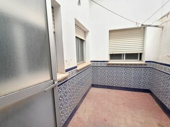Foto 2 de Pis en venda a Centro - Antequera de 5 habitacions amb terrassa i balcó
