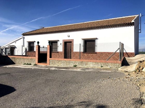 Foto 2 de Casa rural en venda a Casco Histórico de 3 habitacions amb garatge