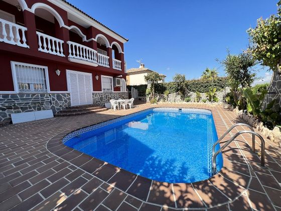 Foto 1 de Casa en venda a Zona Fuentemora de 6 habitacions amb terrassa i piscina