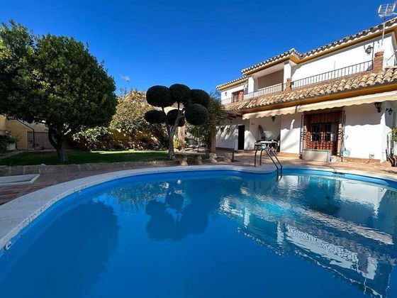 Foto 1 de Xalet en venda a Zona Fuentemora de 7 habitacions amb terrassa i piscina