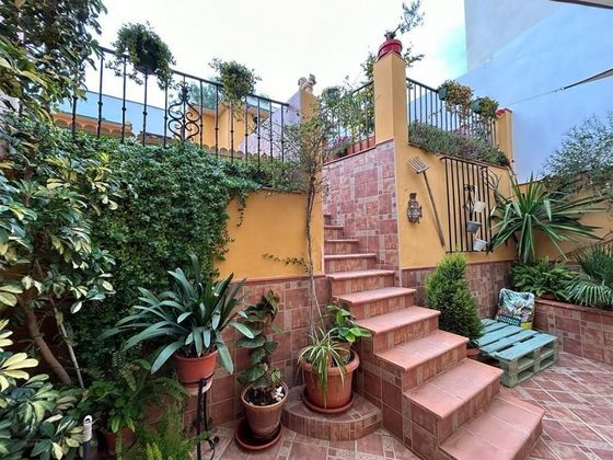Foto 2 de Xalet en venda a Casco Histórico de 5 habitacions amb jardí i aire acondicionat