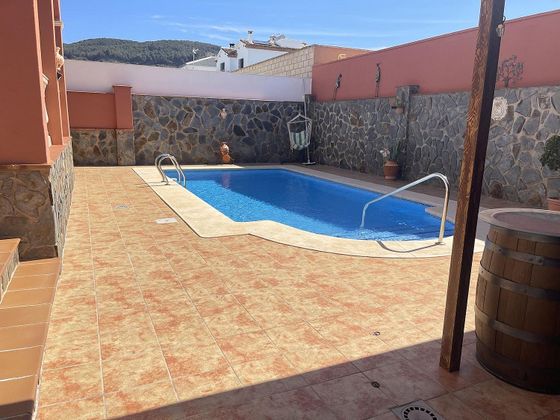 Foto 2 de Xalet en venda a Casco Histórico de 4 habitacions amb terrassa i piscina