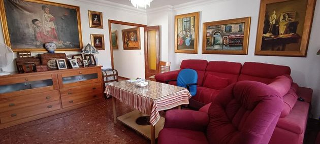 Foto 1 de Piso en venta en Centro - Antequera de 3 habitaciones con terraza y aire acondicionado