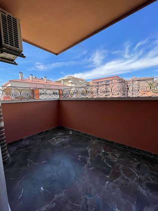 Foto 2 de Alquiler de piso en Juan Carlos I de 3 habitaciones con terraza y garaje