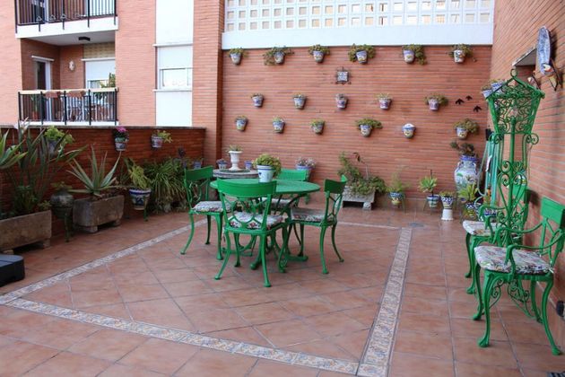 Foto 1 de Pis en venda a Los Remedios de 5 habitacions amb terrassa i garatge