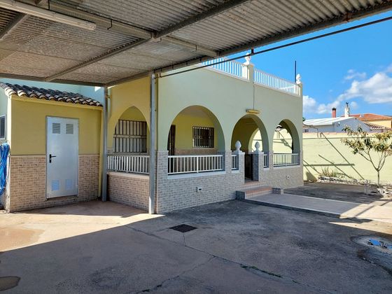 Foto 1 de Xalet en venda a calle Partida Marenys de 4 habitacions amb terrassa i piscina