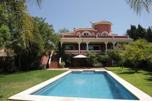 Foto 1 de Chalet en alquiler en Zona Miraflores de 6 habitaciones con terraza y piscina