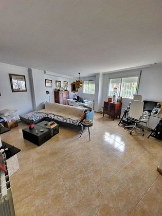 Foto 1 de Casa en venta en San Antonio de Benagéber de 4 habitaciones con terraza y piscina
