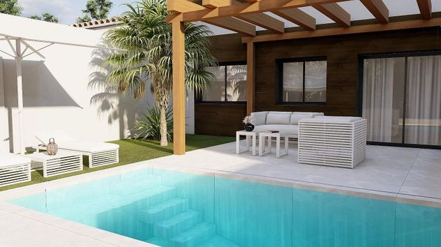 Foto 1 de Ático en venta en Centro - Vélez-Málaga de 3 habitaciones con terraza y piscina