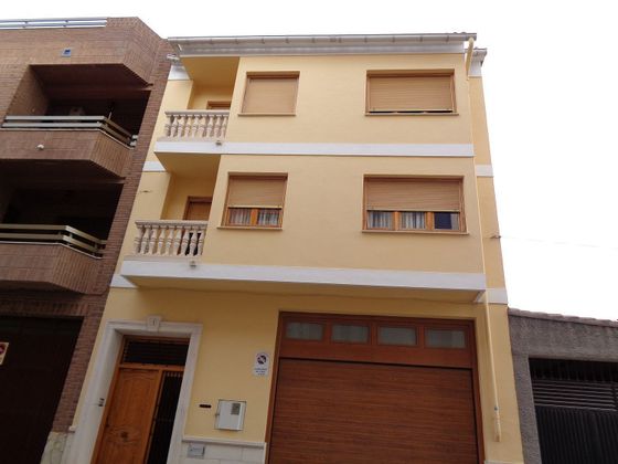 Foto 1 de Venta de chalet en Turís de 4 habitaciones con terraza y garaje