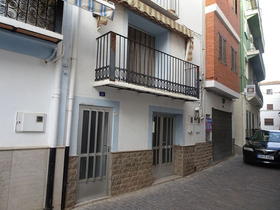 Foto 1 de Casa en venta en Teresa de 4 habitaciones con terraza y balcón