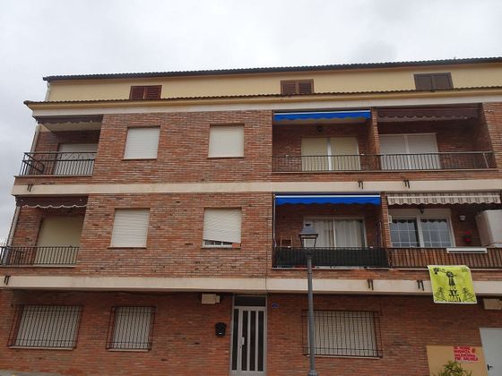 Foto 1 de Dúplex en venta en Teresa de 5 habitaciones con terraza y garaje