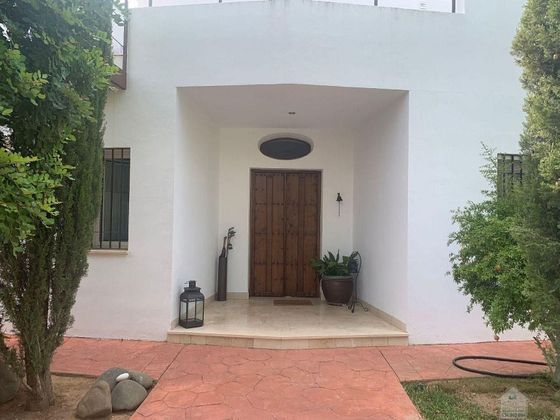 Foto 2 de Casa en venta en El Zaudín - Club de Golf de 5 habitaciones con terraza y piscina