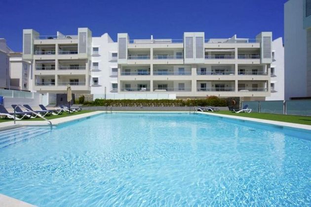 Foto 1 de Pis en lloguer a urbanización Los Arqueros Beach de 3 habitacions amb terrassa i piscina