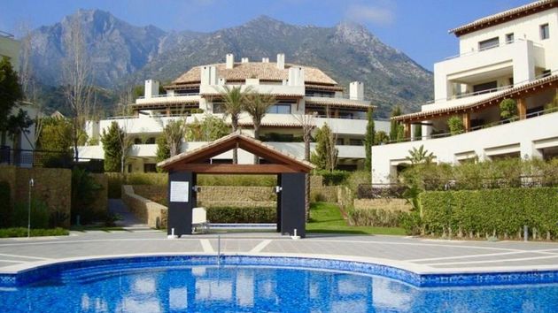 Foto 2 de Pis en lloguer a urbanización Balcones de Sierra Blanca de 3 habitacions amb terrassa i piscina