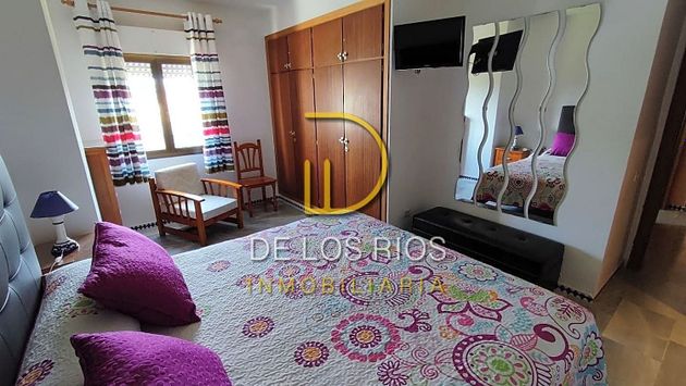 Foto 2 de Alquiler de piso en Estepona Oeste - Valle Romano - Bahía Dorada de 2 habitaciones con terraza y piscina