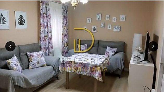 Foto 1 de Piso en alquiler en Camino de Ronda - Rosaleda de 4 habitaciones con terraza y muebles