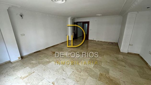 Foto 2 de Piso en alquiler en San Matías - Realejo de 4 habitaciones con balcón y aire acondicionado