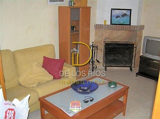 Foto 1 de Xalet en venda a Nueva Andalucía centro de 4 habitacions amb terrassa i jardí