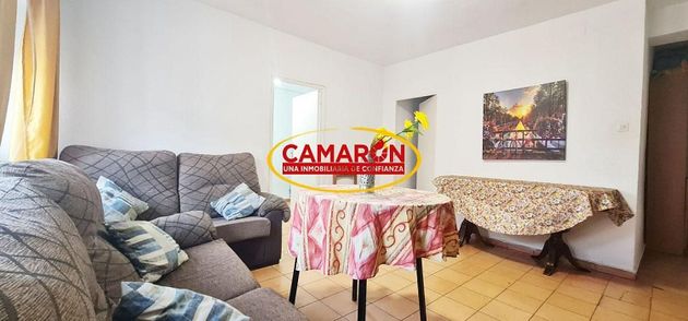 Foto 2 de Piso en venta en Sector Sur  - La Palmera - Reina Mercedes de 3 habitaciones y 70 m²