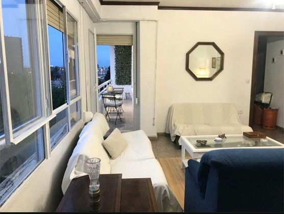 Foto 2 de Alquiler de piso en calle Vell de Xirivella de 4 habitaciones con terraza y muebles