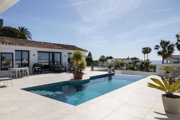 Foto 2 de Chalet en venta en Zona de Seghers de 5 habitaciones con terraza y piscina