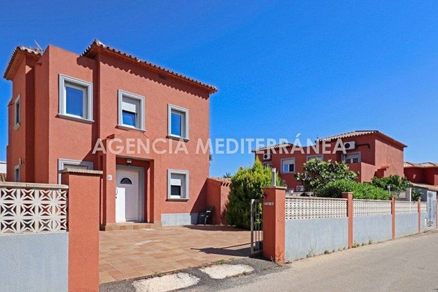 Foto 2 de Xalet en venda a El Montgó de 9 habitacions amb terrassa i piscina