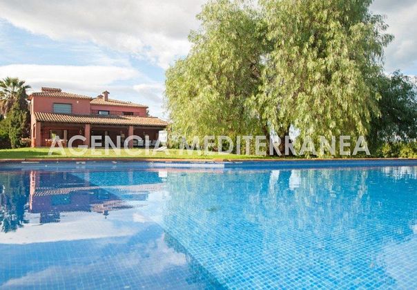 Foto 2 de Chalet en venta en Centro Urbano de 6 habitaciones con terraza y piscina