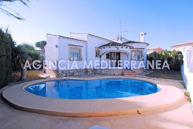 Foto 1 de Chalet en venta en Poblets (els) de 3 habitaciones con terraza y piscina
