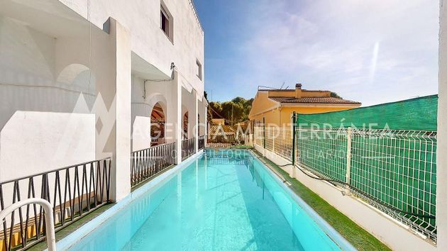 Foto 2 de Xalet en venda a La Cañada de 4 habitacions amb terrassa i piscina