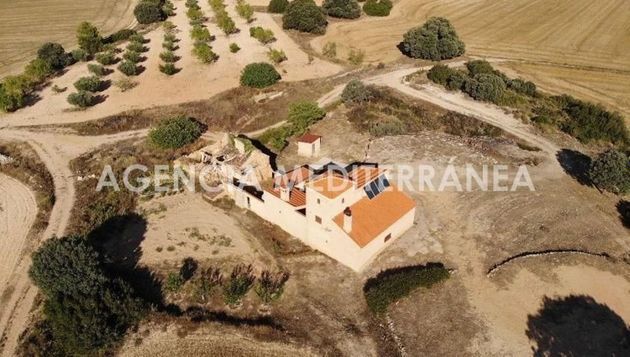 Foto 1 de Casa rural en venda a Almansa de 5 habitacions amb terrassa i jardí