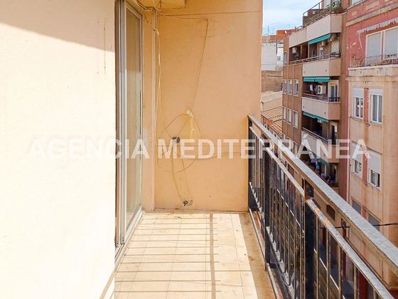 Foto 2 de Pis en venda a El Cabanyal- El Canyamelar de 3 habitacions amb balcó