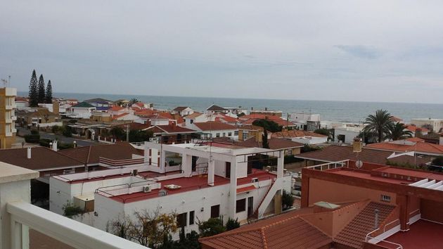 Foto 1 de Piso en alquiler en La Antilla - Islantilla de 3 habitaciones con terraza y piscina