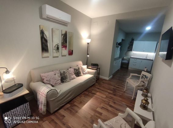 Foto 1 de Pis en lloguer a Triana Casco Antiguo de 2 habitacions amb mobles i aire acondicionat