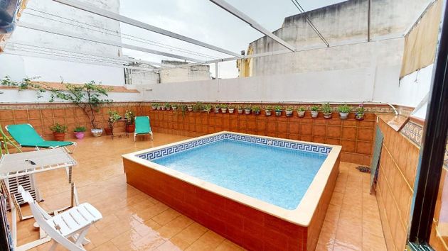 Foto 1 de Pis en venda a Andújar de 4 habitacions amb piscina i aire acondicionat
