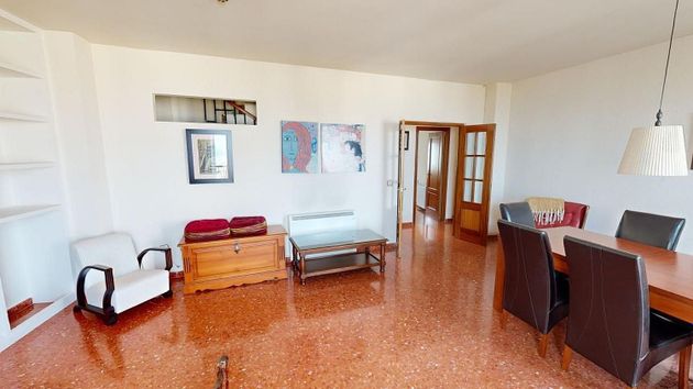 Foto 2 de Dúplex en venda a Ctra. Circunvalación - La Magdalena de 4 habitacions amb garatge i aire acondicionat