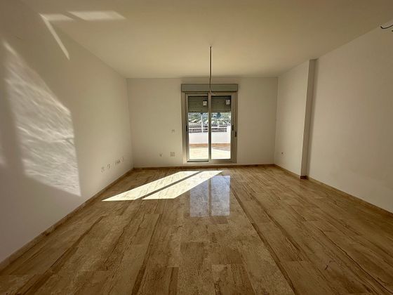 Foto 2 de Àtic en venda a Torre del Campo de 4 habitacions amb terrassa i garatge