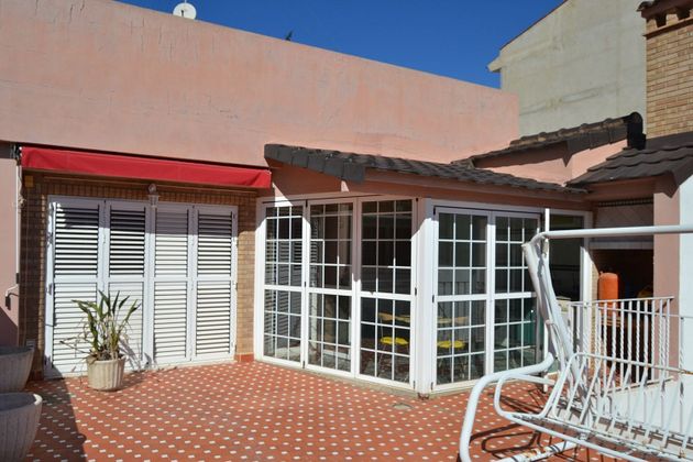 Foto 1 de Chalet en venta en Núcleo Urbano de 5 habitaciones con terraza y garaje