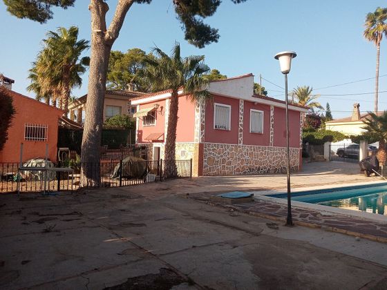 Foto 2 de Chalet en venta en San Antonio de Benagéber de 3 habitaciones con terraza y piscina