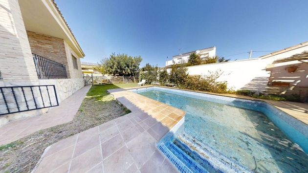 Foto 2 de Chalet en venta en El Paraiso-Los Almendros de 4 habitaciones con terraza y piscina