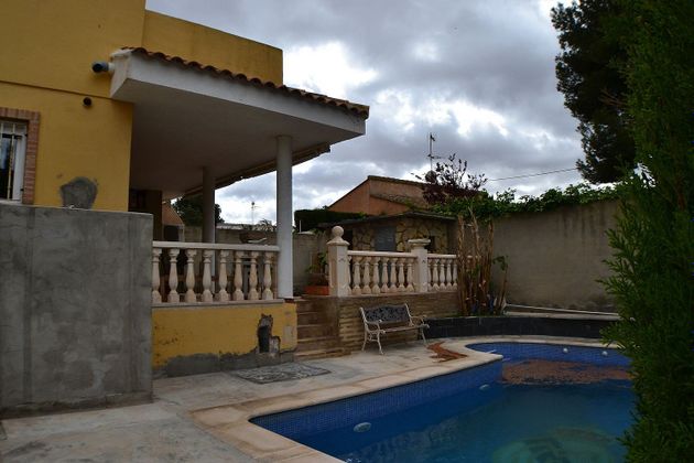 Foto 2 de Venta de casa en La Conarda de 3 habitaciones con terraza y piscina