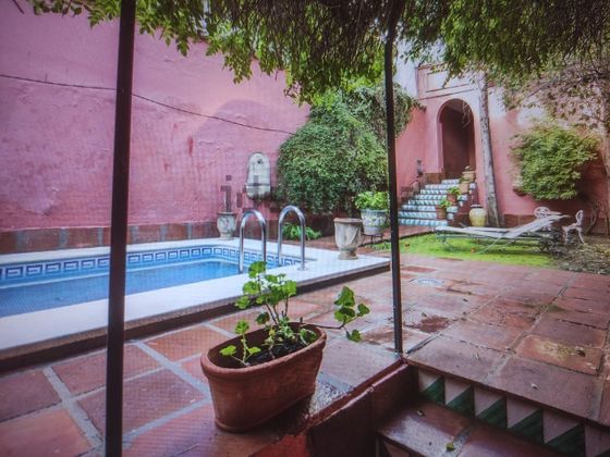 Foto 1 de Venta de casa en Barrio Alto de 5 habitaciones con terraza y piscina